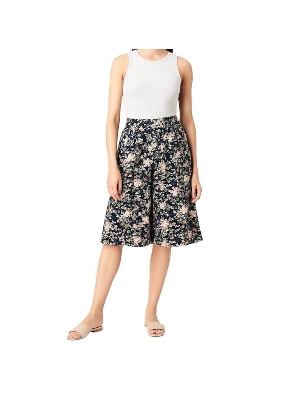 Vintage 80s 90s blue floral pleated gathered knee length full shorts culottes